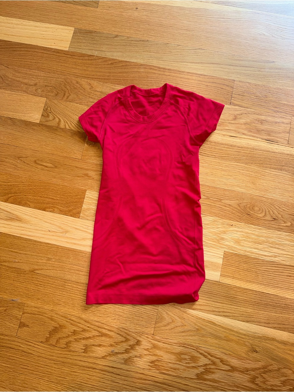 lululemon Swiftly Tech Short-Sleeve in Bright Red